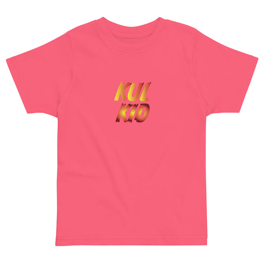 Rosa barne-t-skjorte med KUL KID-logo og slitt flamme-design i oransje nyanser.