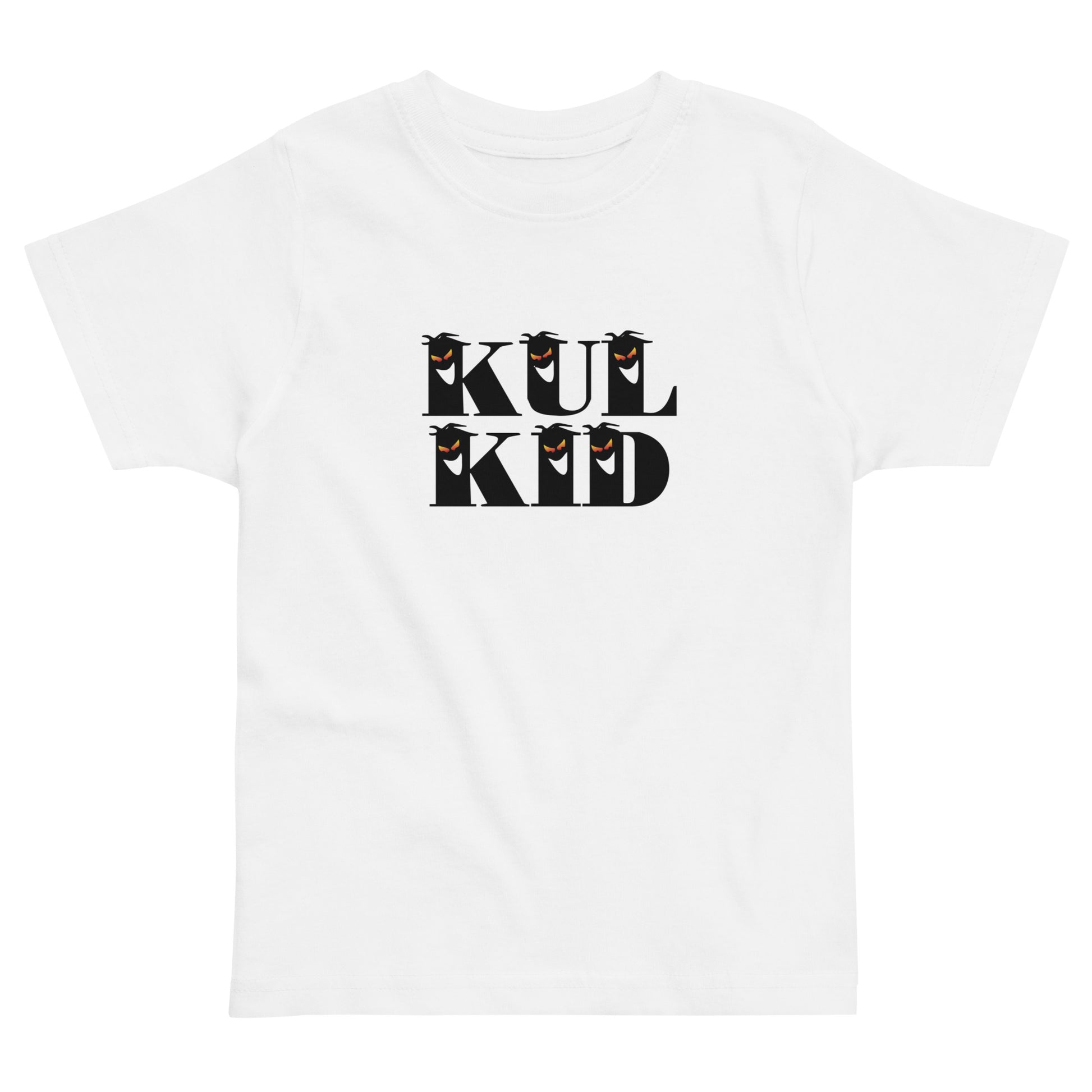 Hvit barne-t-skjorte med Svart KUL KID Spooky-logo på brystet.