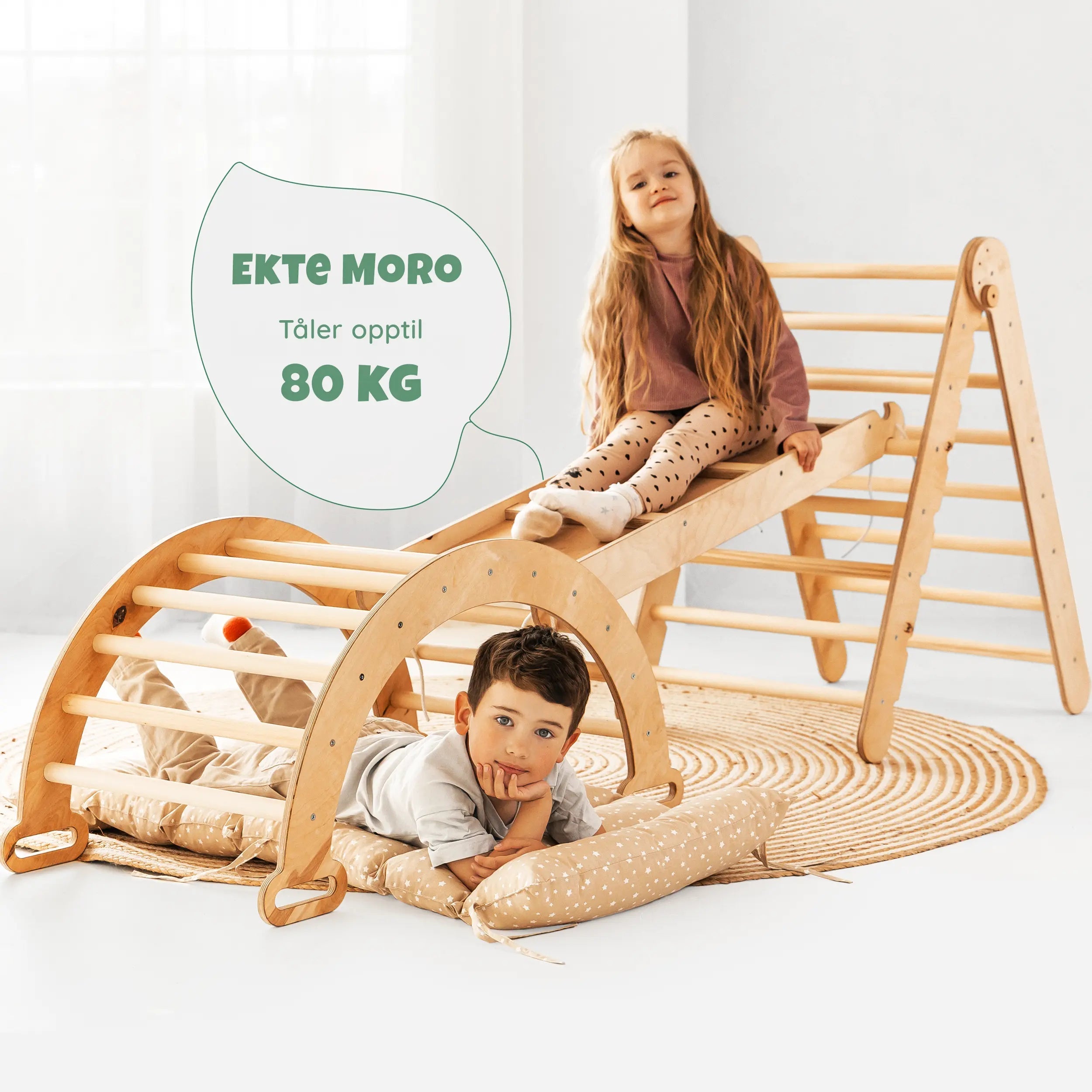 Montessori klatresett med trekantstige, klatrebue og sklie – naturlig tre, barn 1–7 år