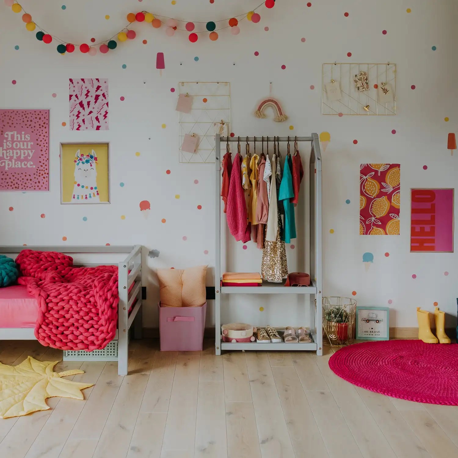 Husformet klesstativ med oppbevaring - bilde 15 - KUL KID