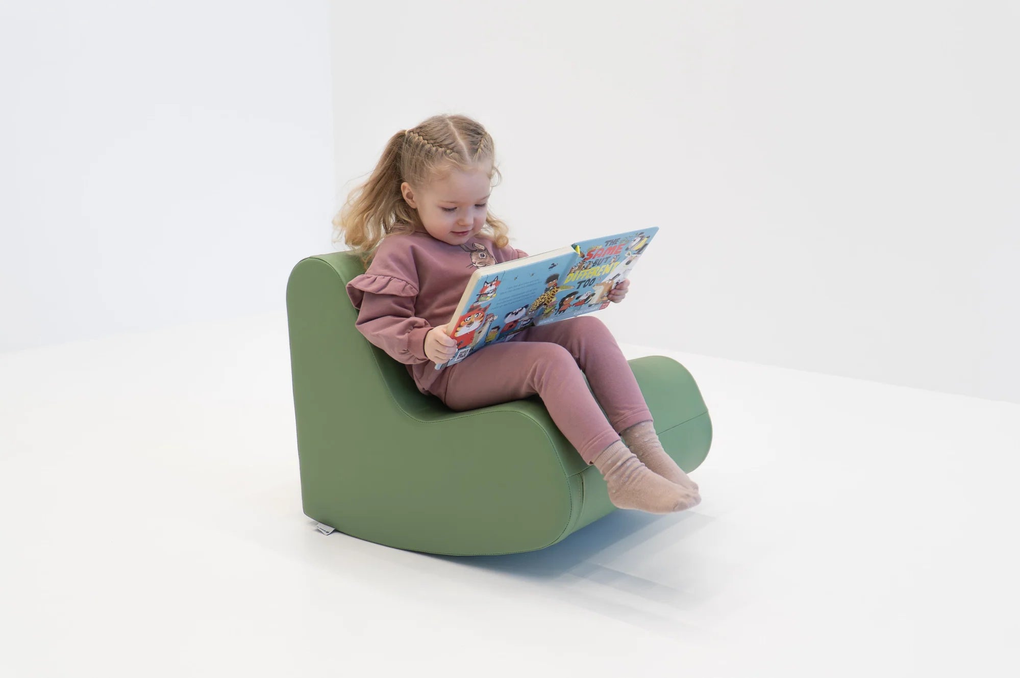 Vippestol i skum - Rock'n Play, detaljbilde fra Kul Kid